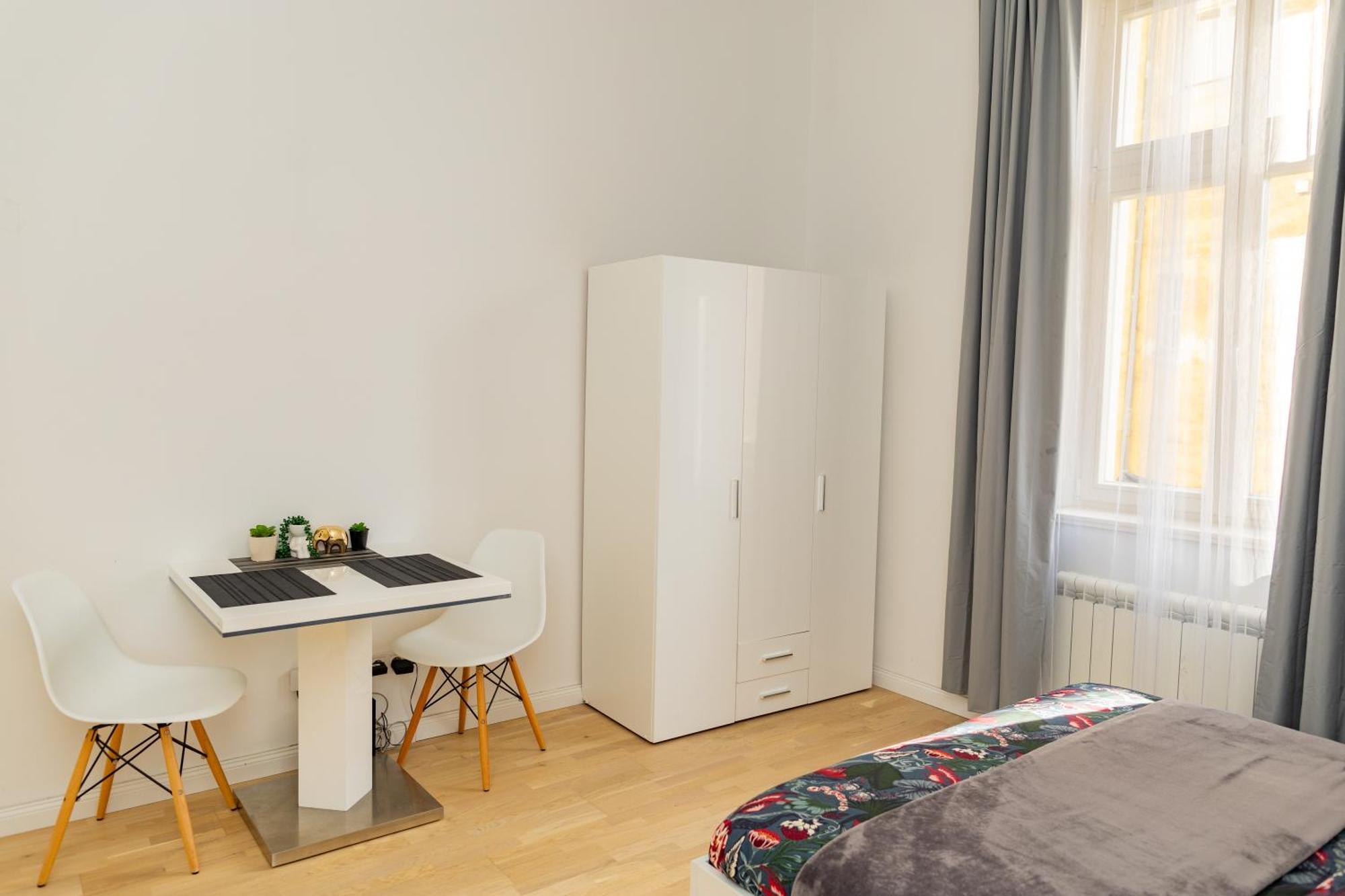 Wenceslas Square Apartment Prague Ngoại thất bức ảnh