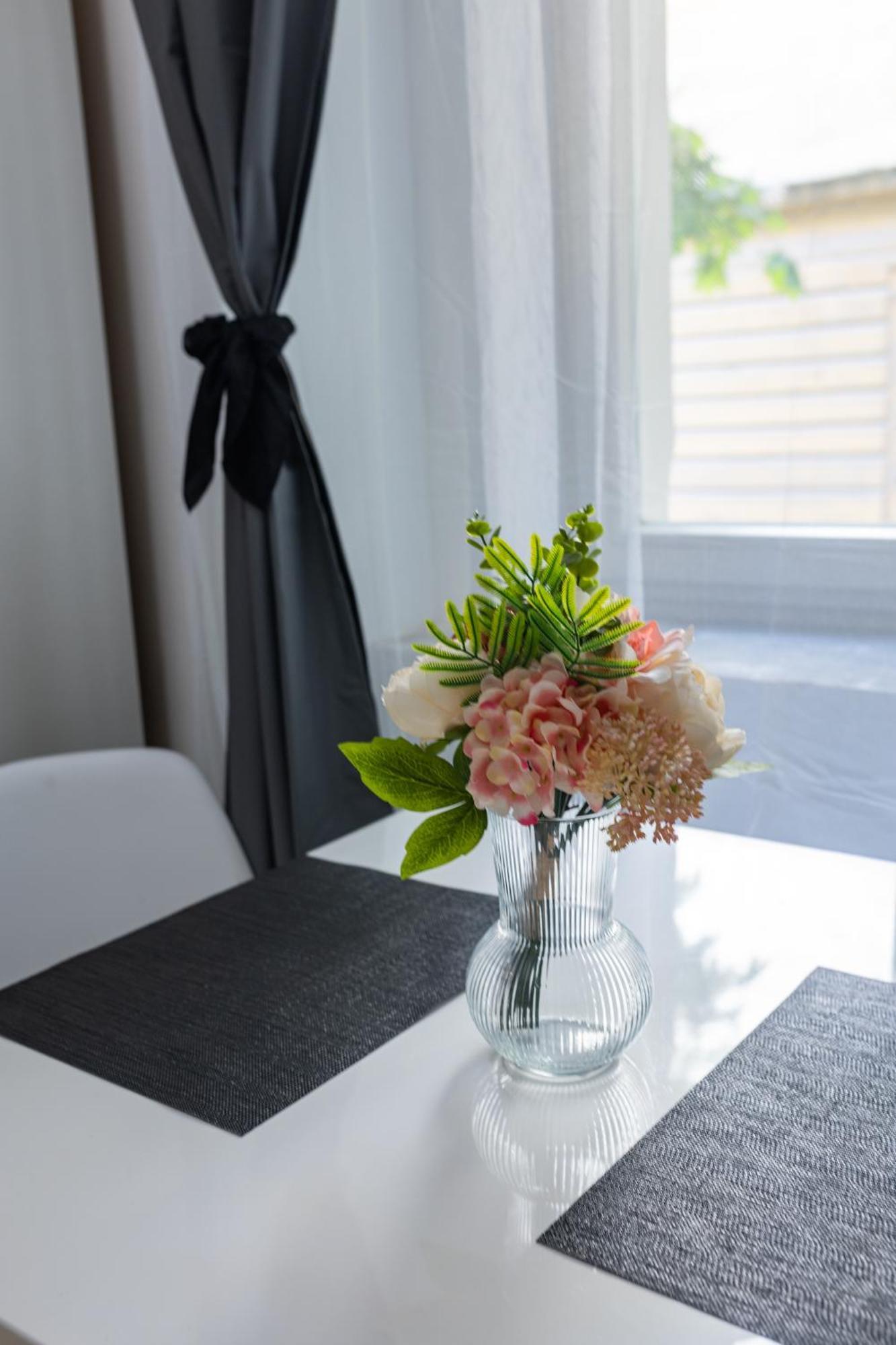 Wenceslas Square Apartment Prague Ngoại thất bức ảnh